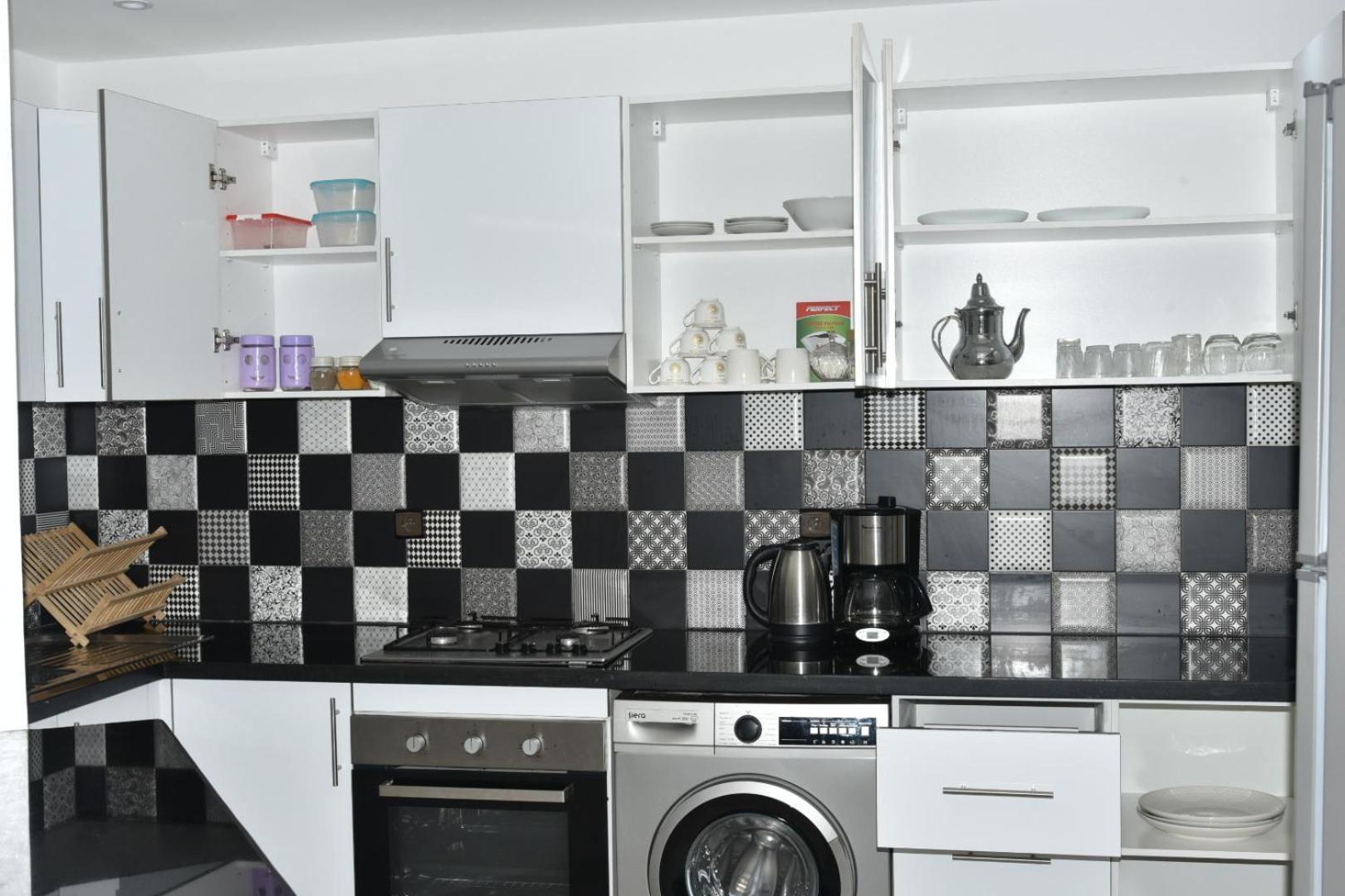 Bright 3-Br In Heart Of Kenitra-Perfect Summer Stay With Parking! Ngoại thất bức ảnh